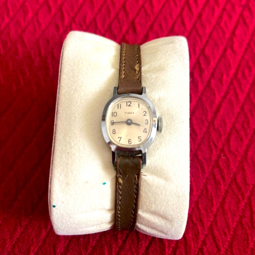 Vintage- Timex wind up watch.